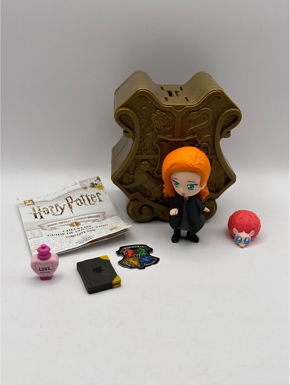YuMe Ginny Weasley Series 1 Magical Capsules mini action figure set Multicolor